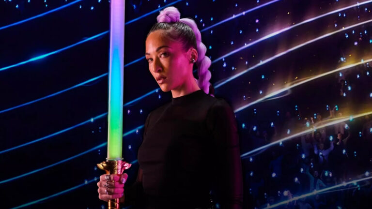 SDCC ’26: Hasbro reveals collector-grade KPOP DEMON HUNTERS Rumi electric sword