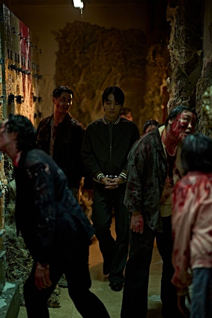 Koo Kyo-hwan leads a zombie hoard in Colony